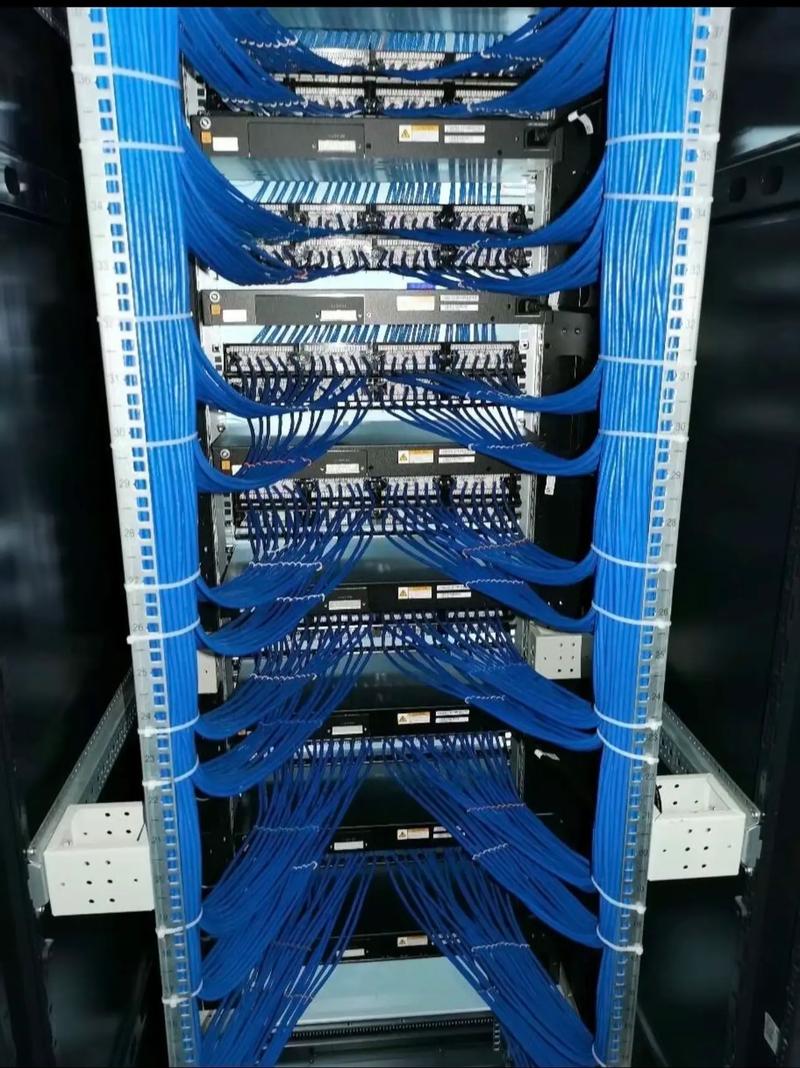 向陽(yáng)而生，致敬一線的弱電人